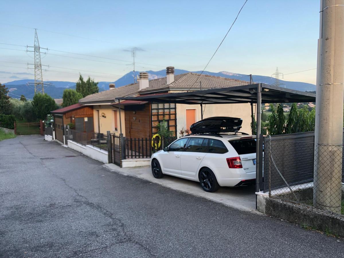Casa Anna Villa Caprino Veronese Bagian luar foto